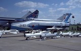 [ẢNH] Nga cố gắng nhưng vẫn không cứu được cánh én bạc MiG-21 và sự thật nghiệt ngã