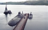 [ẢNH] Nga cho siêu tàu ngầm lớn hơn cả tàu sân bay tập trận trên đại dương