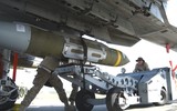 [ẢNH] Tại sao Mỹ lại dùng F-15 và F-35 mang theo hàng chục tấn bom để hủy diệt 