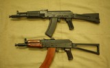 [ẢNH] Nga bất ngờ trang bị siêu súng AK-105 cho lính tinh nhuệ Syria