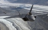 [ẢNH] F-22 Mỹ cảnh báo F-4 Iran: 