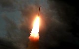 [ẢNH] Triều Tiên bắn thử thành công pháo phản lực khổng lồ