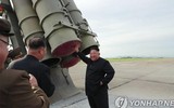 [ẢNH] Triều Tiên bắn thử thành công pháo phản lực khổng lồ