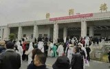 [ẢNH] Báo Anh hoài nghi khi thấy hàng nghìn lọ tro cốt chất tại nhà tang lễ Vũ Hán