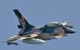 [ẢNH] F-16 Venezuela bay cắt mặt tàu chiến Mỹ để hộ tống tàu chở dầu Iran