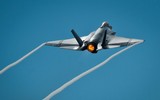 [ẢNH] Tiêm kích tàng hình F-35A Mỹ bất ngờ gãy càng đáp, phi công kịp thoát hiểm