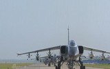 [ẢNH] Trung Quốc mang cường kích JH-7 áp sát biên giới Ấn Độ, liệu có gặp họa?