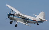 Cận cảnh vụ máy bay cổ của Nga rơi tại triển lãm hàng không