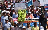 Tổng thống Mỹ ra sắc lệnh chấm dứt chương trình trì hoãn trục xuất người nhập cư bất hợp pháp