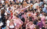 Hãy cùng uống cạn tại lễ hội bia Oktoberfest 2017