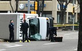 Tấn công liên hoàn bằng xe tải và đâm dao ở Canada