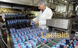 Pháp thu hồi hàng tấn sữa của Lactalis nhiễm khuẩn