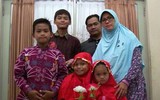 [ẢNH] Indonesia: Vụ đánh bom bên ngoài trụ sở cảnh sát ở thành phố Surabaya cũng do một gia đình tiến hành