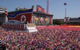 [ẢNH] Triều Tiên không phô diễn tên lửa trong lễ diễu binh kỷ niệm 70 năm Quốc khánh