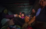[ẢNH] Mệt mỏi và giận dữ, đoàn người di cư Trung Mỹ 