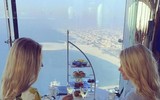 [ẢNH] Hội con nhà giàu Dubai làm điên đảo mạng xã hội vì mức sang chảnh không ai bì kịp