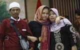 [ẢNH] Nữ bị cáo người Indonesia vụ sát hại công dân Triều Tiên mang hộ chiếu Kim Chol mừng vui được thả