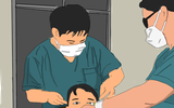 [ẢNH] Nữ sinh viên Đà Nẵng vẽ tranh động viên tuyến đầu chống dịch
