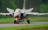 [ẢNH] Chỉ có ở Thụy Điển: JAS-39 ném bom GBU-12 để... chữa cháy rừng