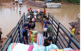 [ẢNH] 1.000 bộ đội Việt Nam giúp Lào khắc phục thảm họa vỡ đập thủy điện