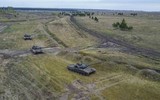 [ẢNH] Ly khai miền Đông Ukraine học tập chiến thuật sử dụng xe tăng của Syria