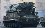 [ẢNH] Ukraine duyệt binh khoe sức mạnh quân sự không thua kém Nga