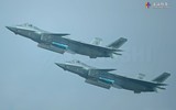 [ẢNH] Tiêm kích tàng hình J-20 lộ điểm yếu lớn khi khoe vũ khí