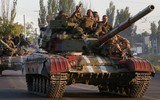 [ẢNH] Xe tăng Ukraine rầm rập tiến về cảng Mariupol khi căng thẳng gia tăng
