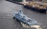 [ẢNH] Tàu tên lửa tàng hình Nga tấn công cả mục tiêu sau đường chân trời