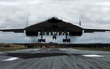 [ẢNH] NATO giật mình khi máy bay ném bom PAK DA của Nga cất cánh trong năm 2019
