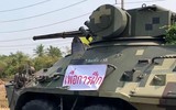 [ẢNH] Rộ tin đồn đảo chính ở Thái Lan khi xe thiết giáp bất ngờ xuất hiện