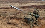 [ẢNH] Xe tăng Nga không thể ra khỏi Kaliningrad khi bị tên lửa Javelin 