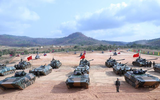 [ẢNH] Xe tăng T-55 nâng cấp cực mạnh của Campuchia tham gia tập trận cùng Trung Quốc