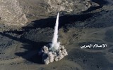 [ẢNH] Houthi bắn tên lửa đạn đạo nâng cấp khiến 40 lính Saudi Arabia thiệt mạng?
