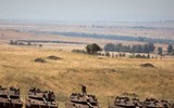 [ẢNH] Xe tăng Israel bất ngờ vượt cao nguyên Golan, quân đội Syria báo động khẩn cấp