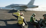 [ẢNH] Căng thẳng tột độ khi nhóm tác chiến tàu sân bay USS Abraham Lincoln sẵn sàng tấn công Iran