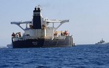 [ẢNH] Thực hư vụ xuồng cao tốc Iran bỏ chạy khi bị chiến hạm Anh uy hiếp