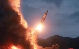 [ẢNH] Triều Tiên bất ngờ thử tên lửa đạn đạo 