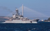 [ẢNH] Chiến sự khốc liệt, Nga cấp tốc điều tàu vận tải chở đầy xe tăng sang Syria