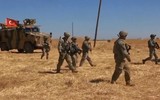 [ẢNH] Xe tăng Thổ Nhĩ Kỳ tấn công dữ dội quân đội Syria gần Ras al-Ayn