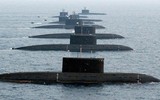 [ẢNH] Tàu ngầm Nga bất ngờ áp sát bờ biển Israel