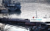 [ẢNH] Hiện trường vụ tàu ngầm Nga chìm theo ụ nổi trong cảng Sevastopol