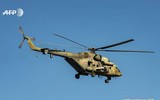 [ẢNH] Lính Mỹ vội vã rời bỏ trạm kiểm soát vì bị trực thăng vũ trang Nga uy hiếp?