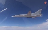 [ẢNH] Nga cấp tốc điều máy bay ném bom chiến lược Tu-160 tới Syria trong tình hình nóng?