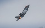 [ẢNH] Biên đội máy bay chiến đấu Nga rút lui sau khi bị F-35 áp sát
