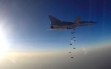 [ẢNH] Phiến quân ngông cuồng thách thức Nga ném bom vị trí của mình