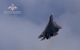 [ẢNH] Su-57 Nga lộ bí mật lớn sau video phóng thử tên lửa không đối không