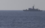 [ẢNH] Hải quân Hy Lạp chặn tàu Thổ Nhĩ Kỳ chở vũ khí tới Libya