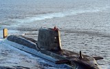 [ẢNH] Tàu ngầm Anh đội băng trồi lên sát lưng Nga tại Bắc Cực