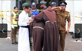 [ẢNH] Thảm kịch đánh bom ngày Phục Sinh ở Sri Lanka, khiến hàng trăm người thương vong